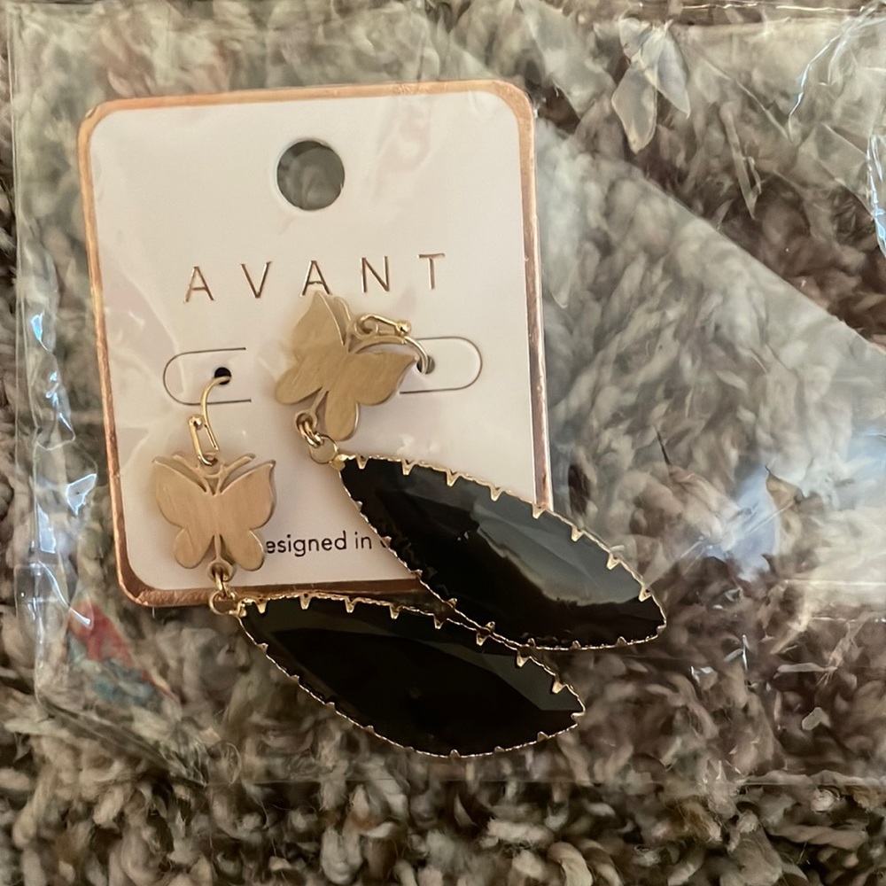 Avant butterfly earrings